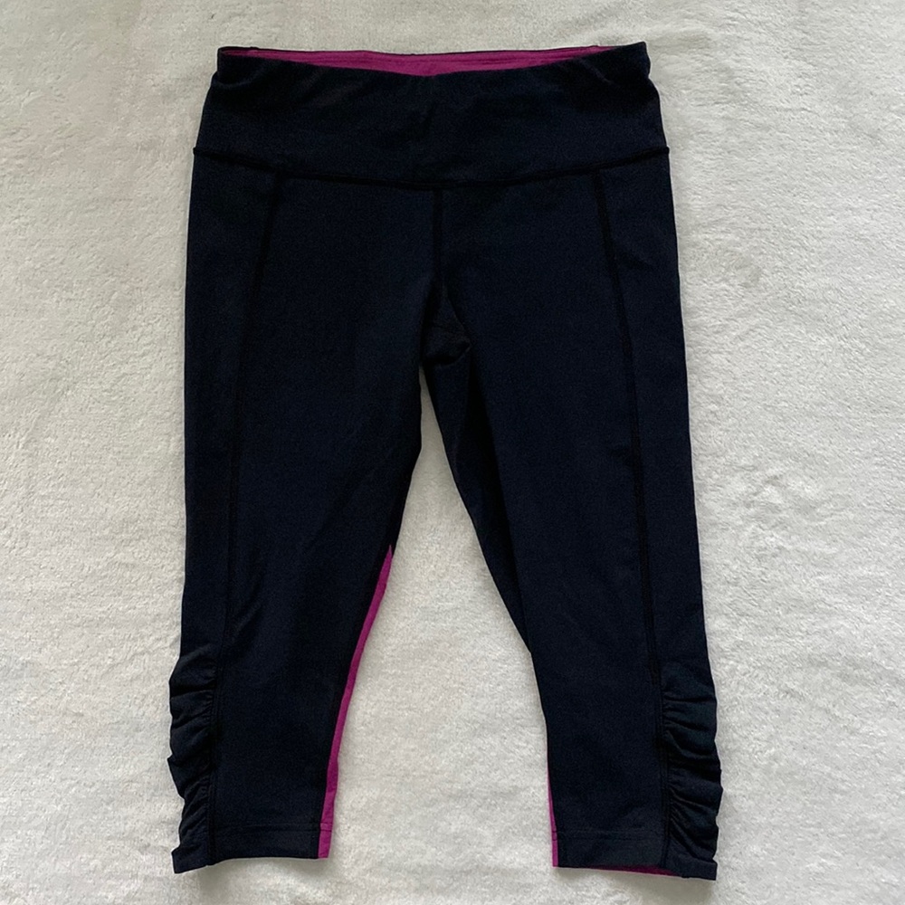 Woman’s Lululemon capris